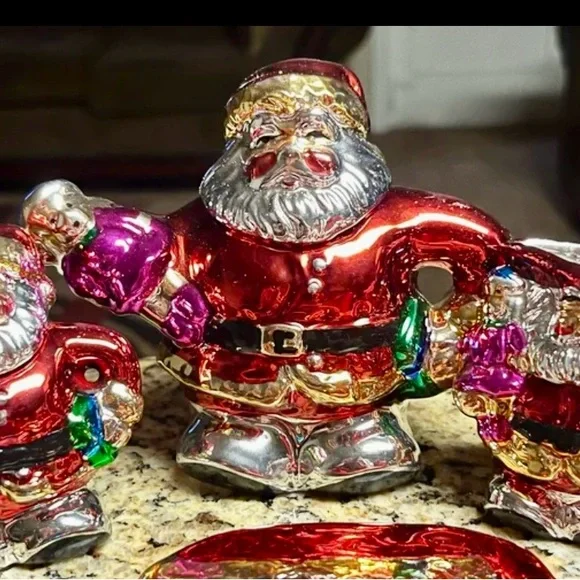 Style-Eyes by Baum Bros. Mini- 10 Piece Tea Set Metallic Santa Claus (New) - Picture 6 of 12